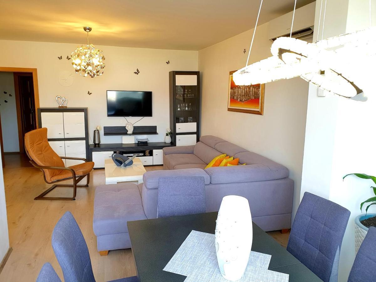 Appartamento Lav Rovigno Esterno foto